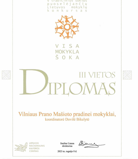 Tradicinius šokius puoselėjančių Lietuvos mokyklų konkurse laimėta III vieta